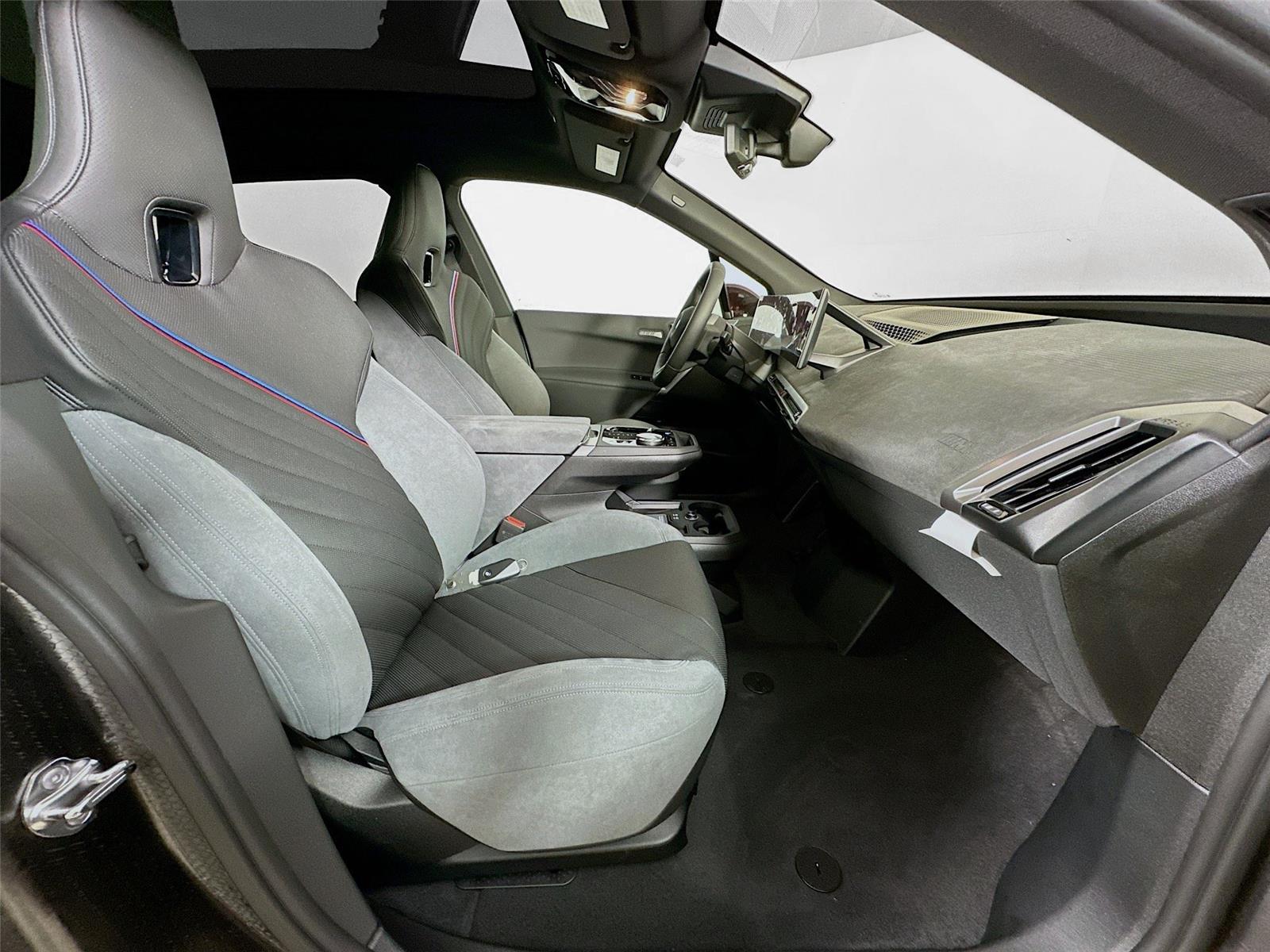 2026 Bmw iX photo 28