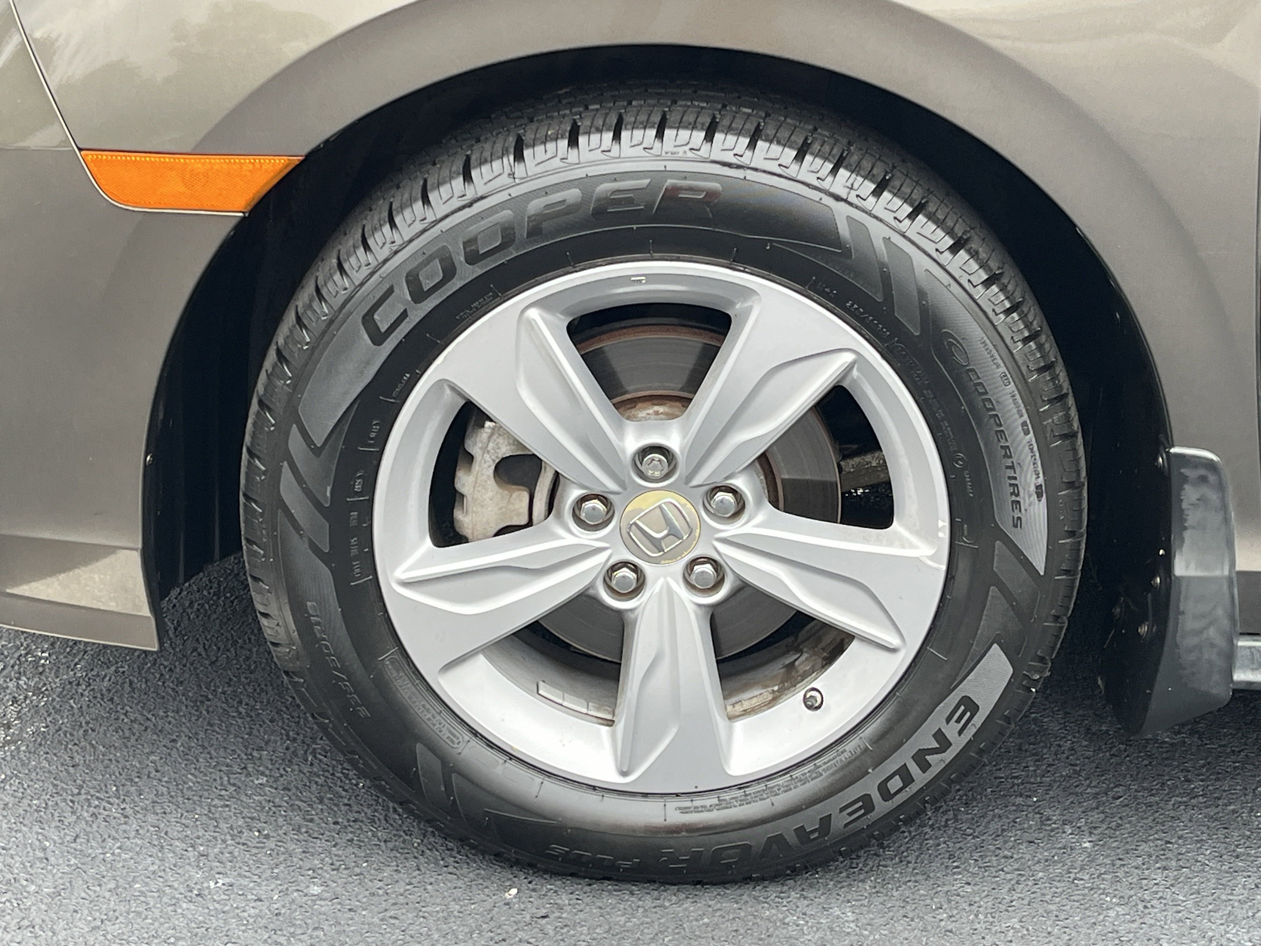 2019 Honda Odyssey EX-L photo 19