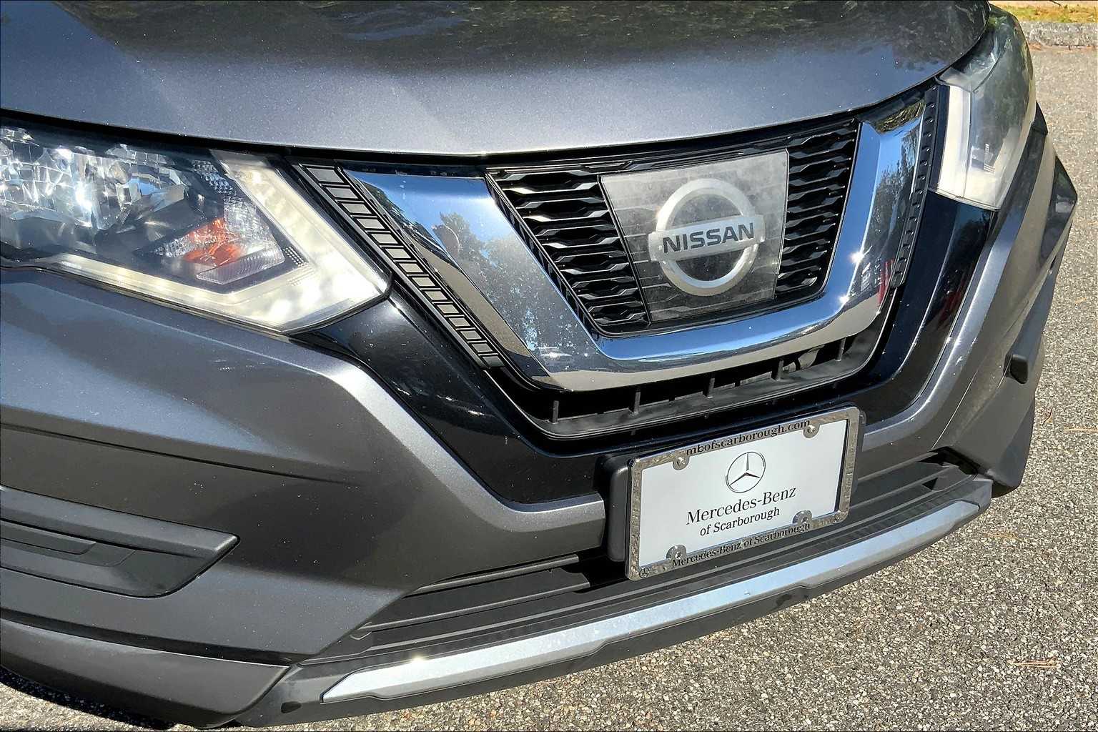 2017 Nissan Rogue S photo 26