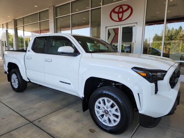 2025 Toyota Tacoma SR5 4x4 Double Cab photo 3