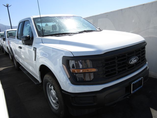 2025 Ford F-150 XL photo 3
