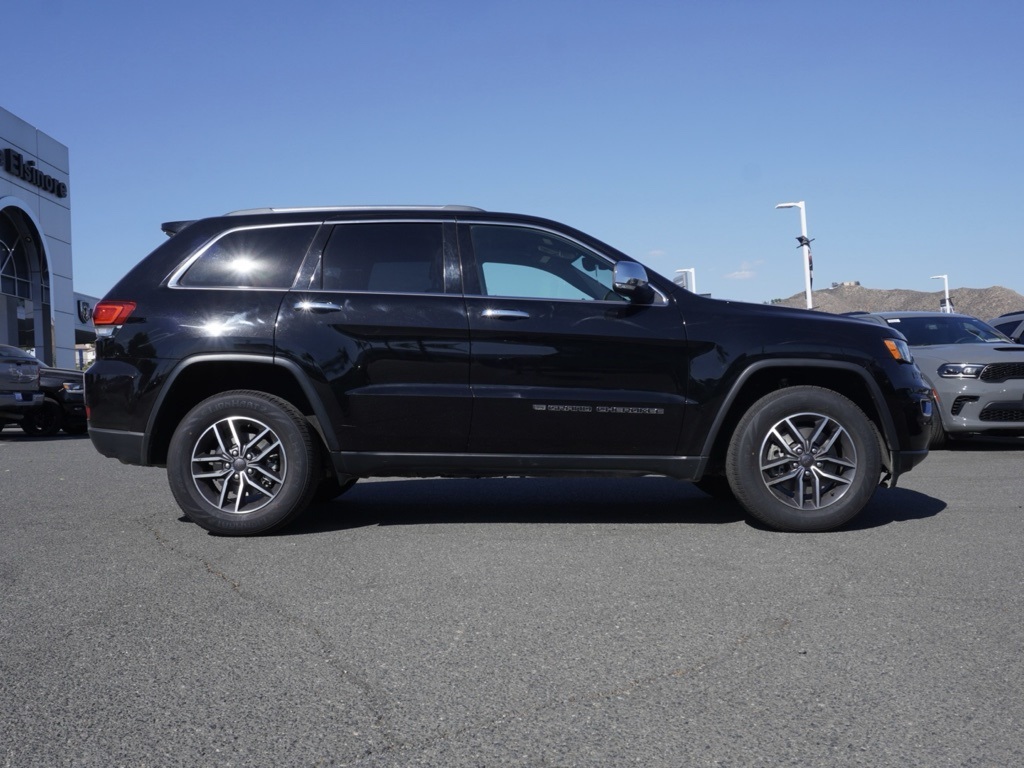 2022 Jeep Grand Cherokee Limited photo 2