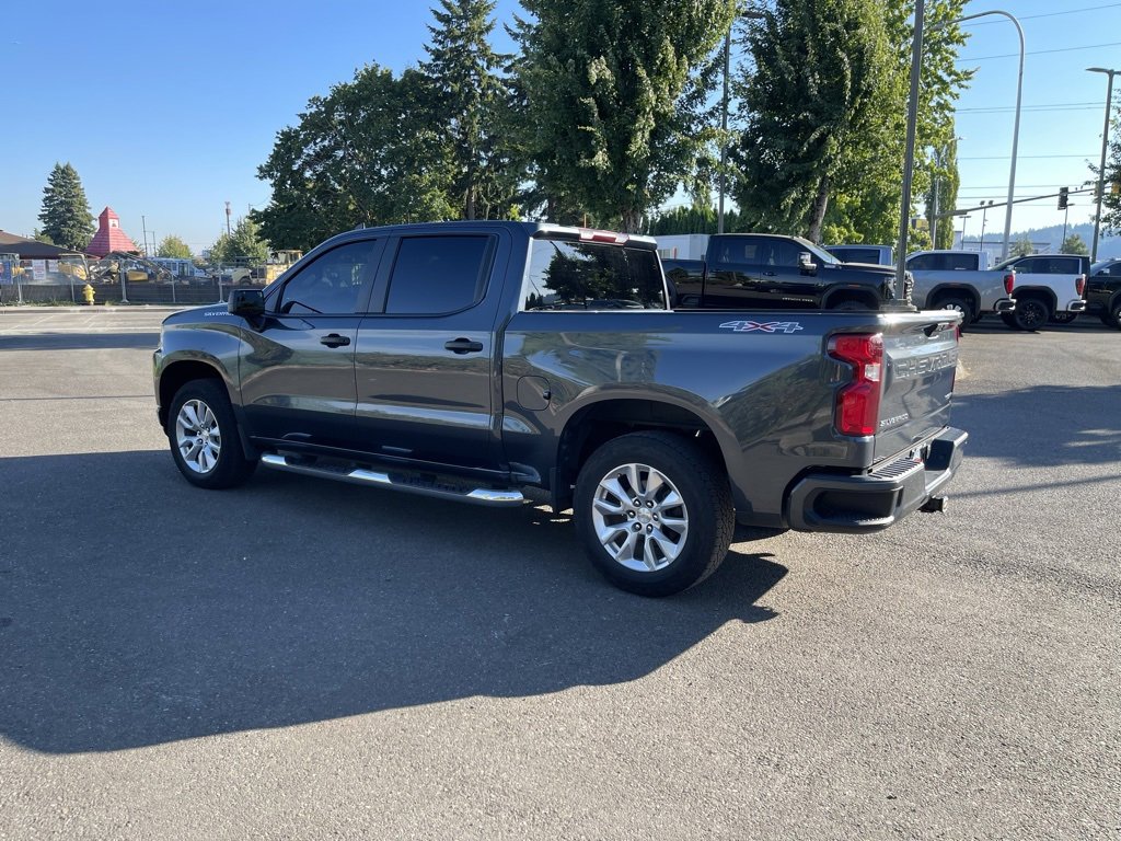 2021 Chevrolet Silverado 1500 Custom photo 3