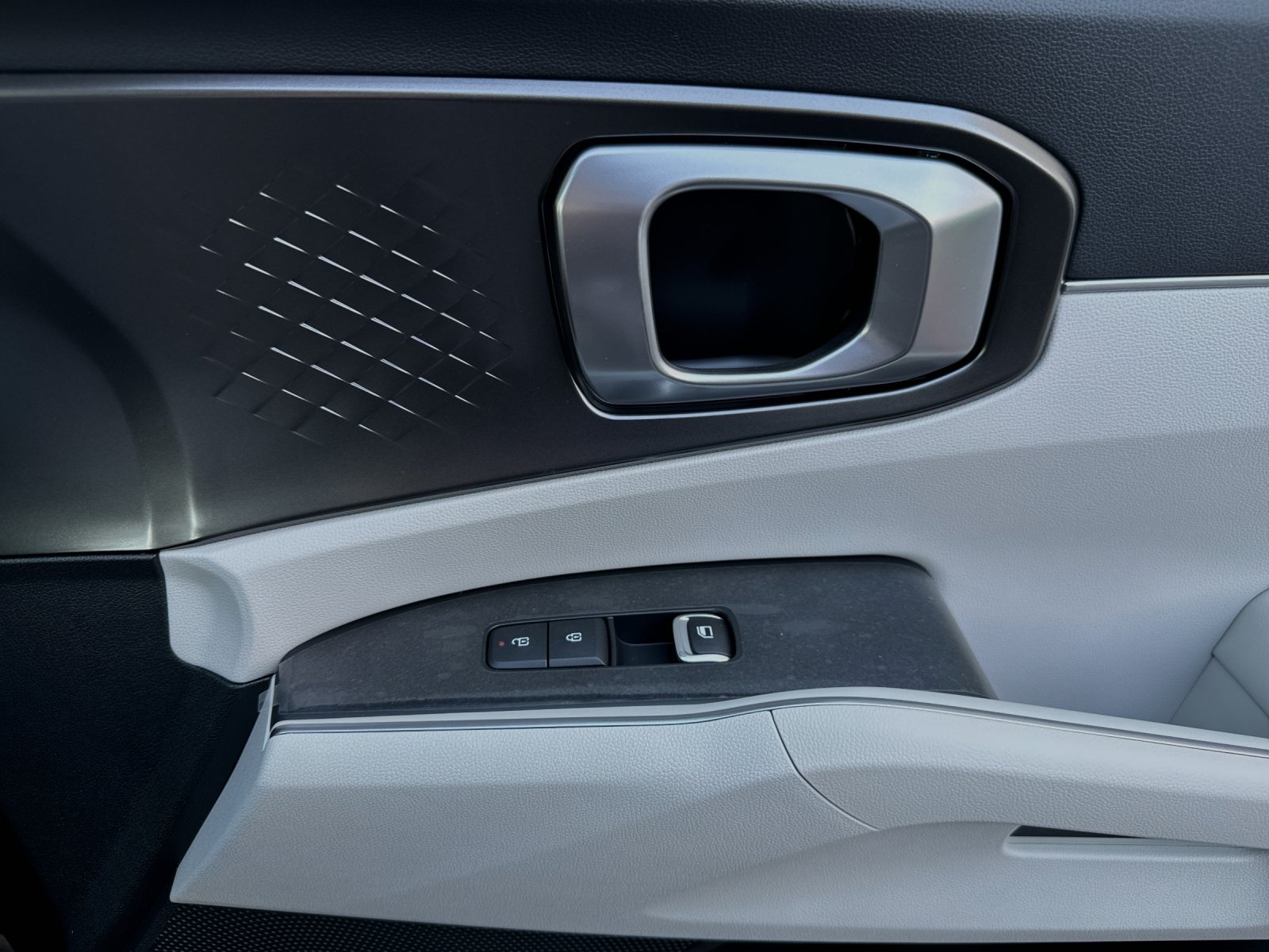 2025 Kia Sorento Plug-In Hybrid EX photo 18
