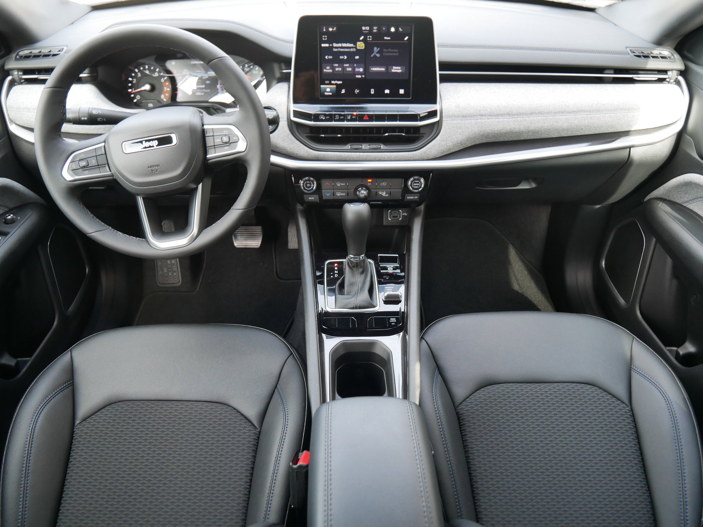 2025 Jeep Compass Latitude photo 7