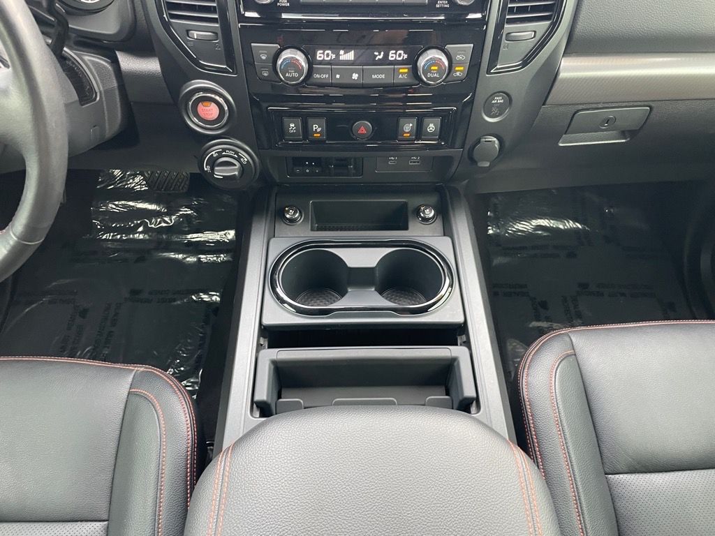 2023 Nissan Titan PRO-4X photo 17