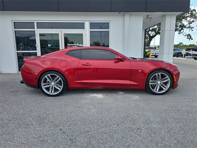 2017 Chevrolet Camaro 2LT photo 5