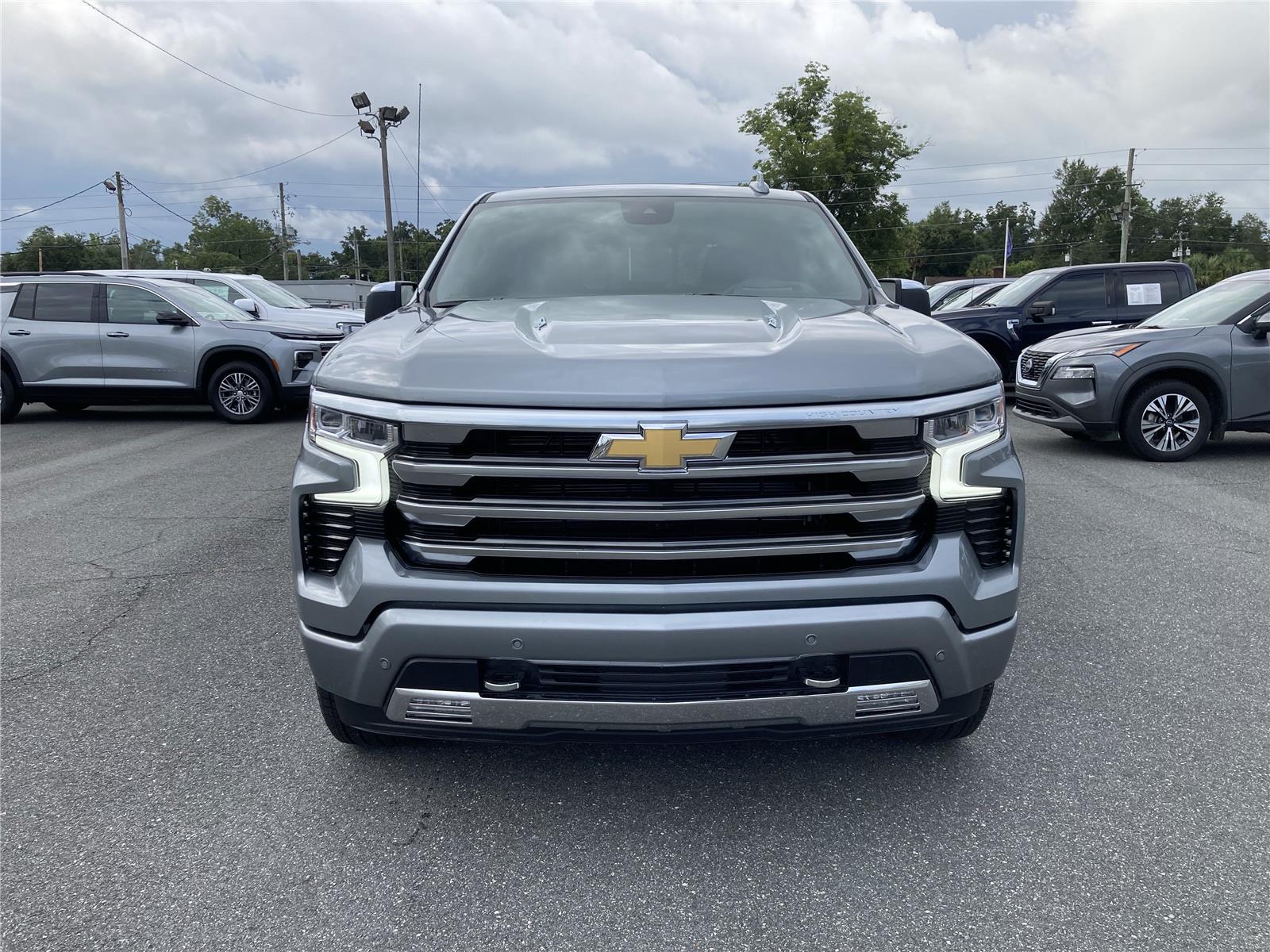 2026 Chevrolet Silverado 1500 High Country photo 3