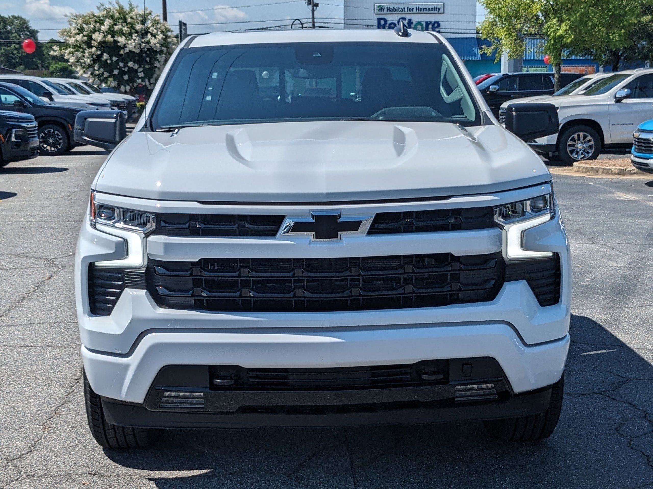 2025 Chevrolet Silverado 1500 RST photo 9