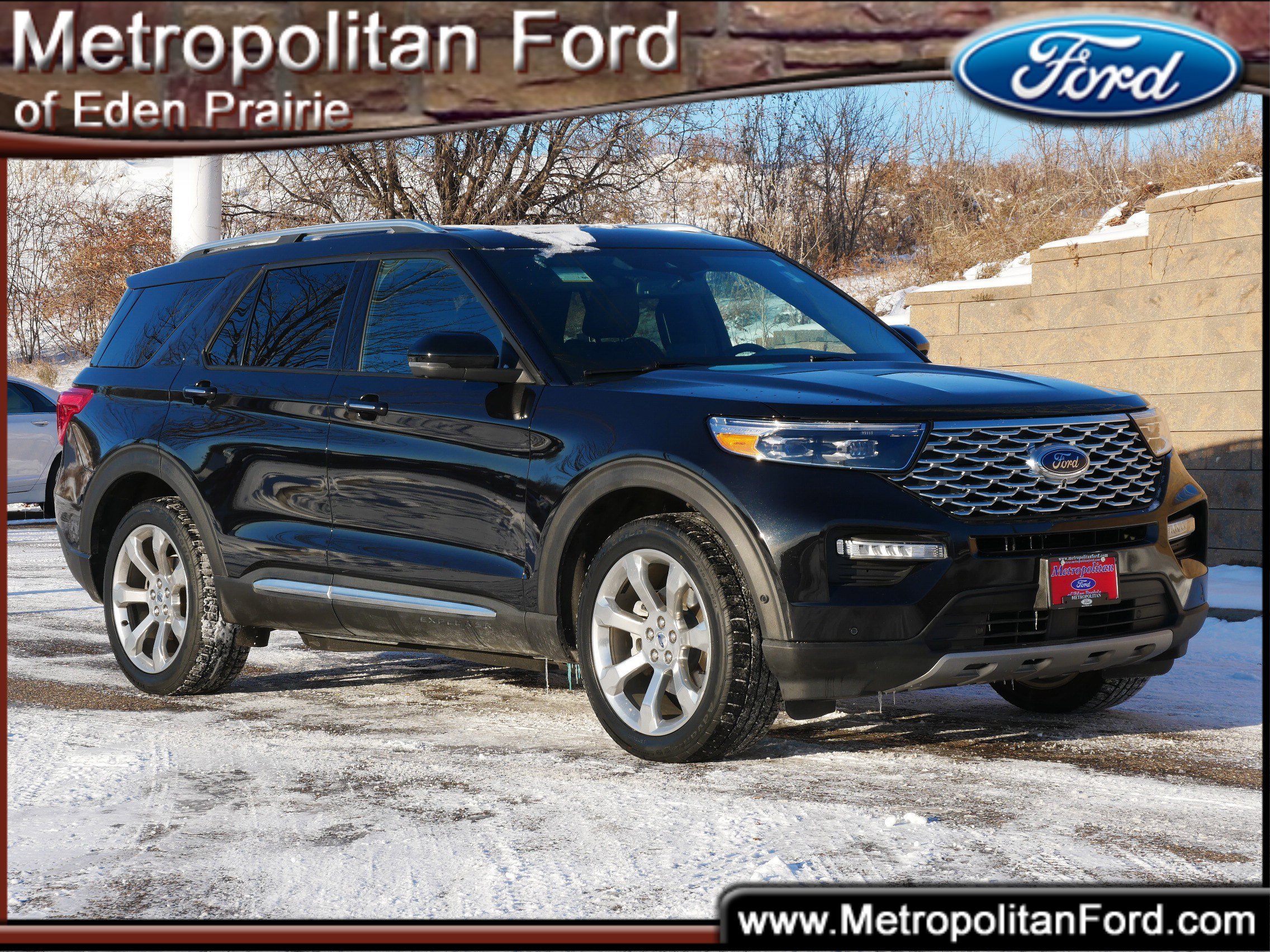 2020 Ford Explorer Platinum's photo