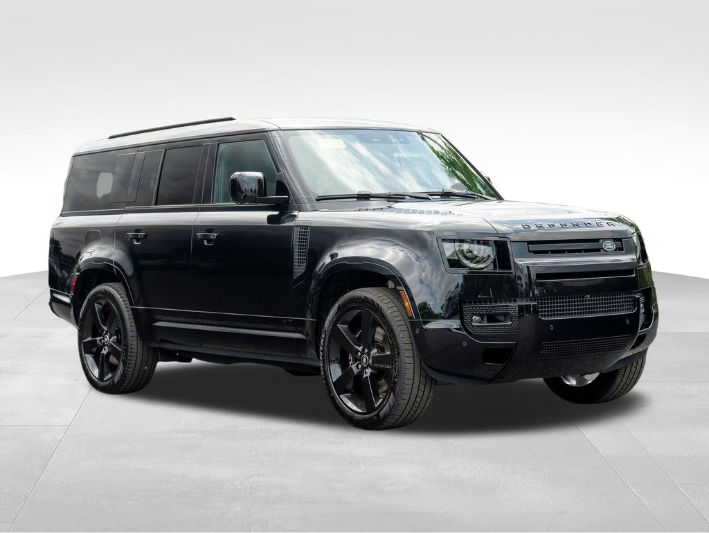 2025 Land Rover Defender 130 V8 photo 3