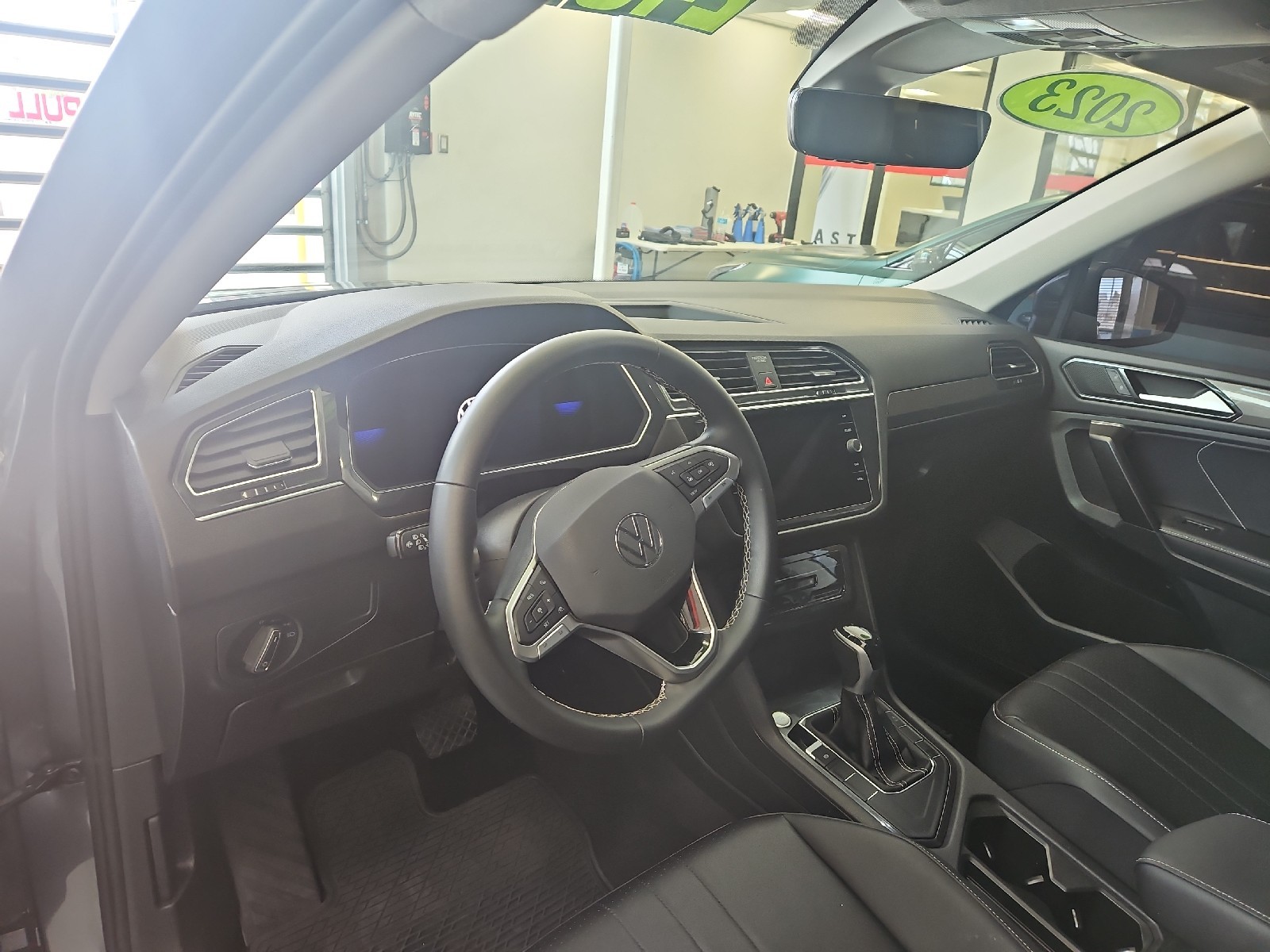 Used 2023 Platinum Gray Metallic Volkswagen SE image 7