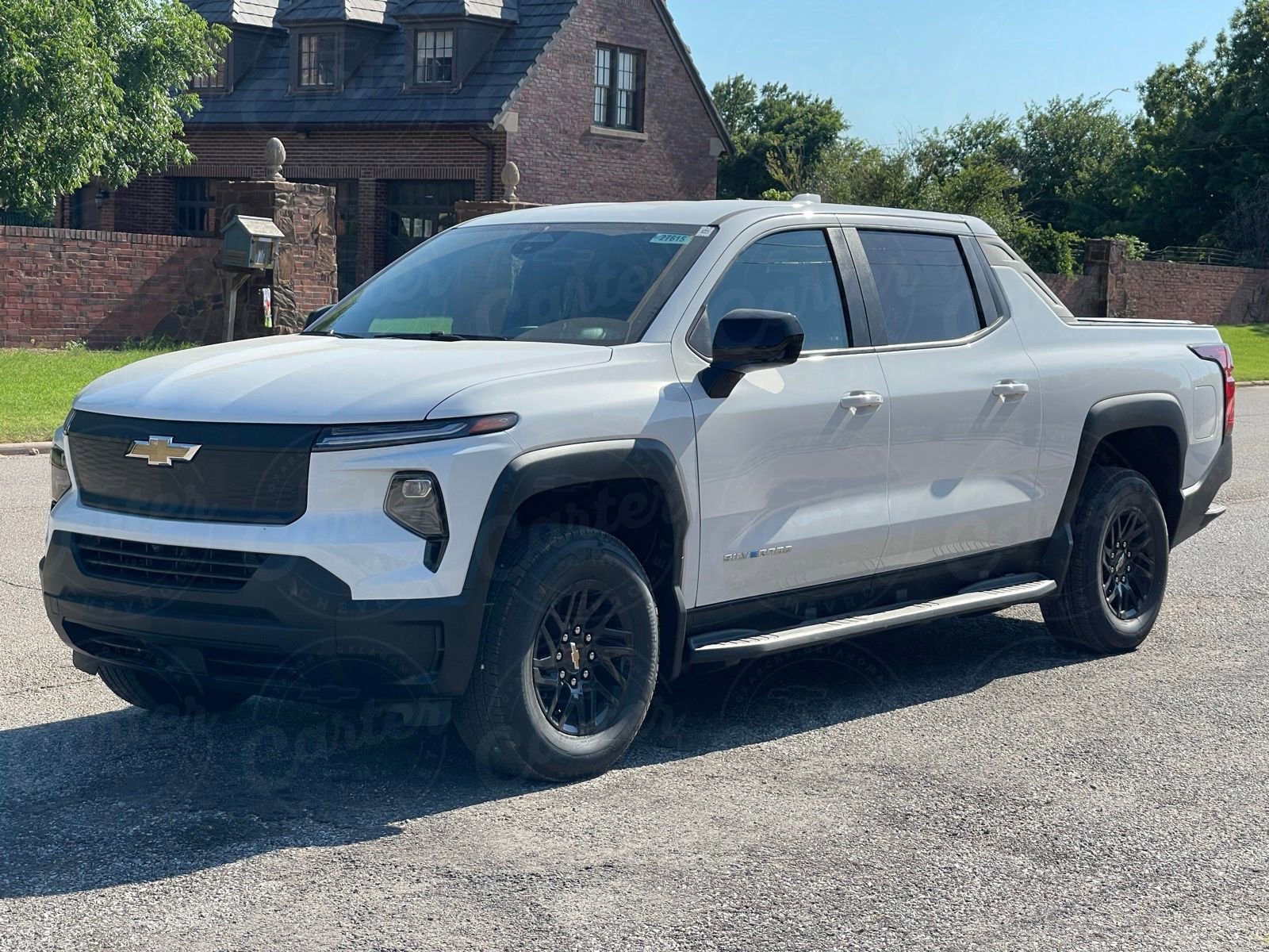 2024 Chevrolet Silverado EV Work Truck photo 3