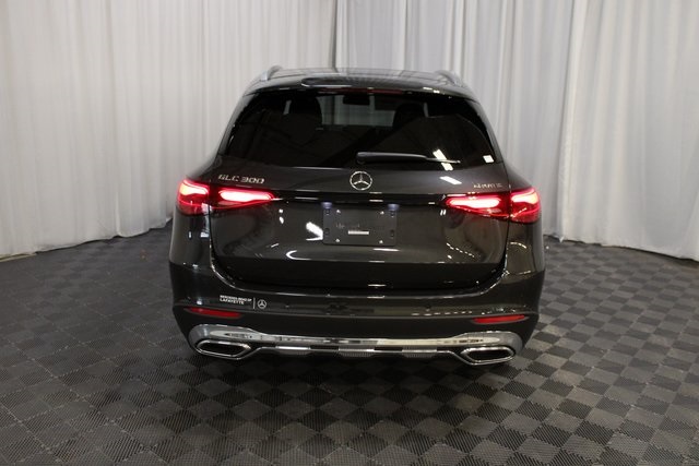 2025 Mercedes Benz GLC 300 4MATIC photo 5