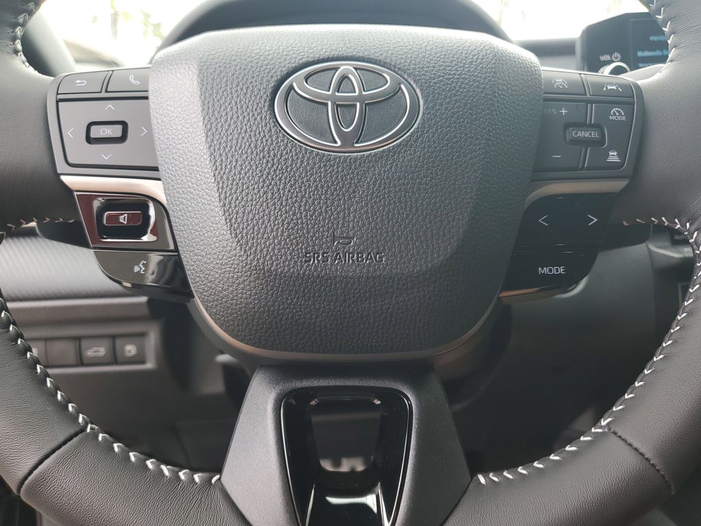 2025 Toyota Camry SE photo 16