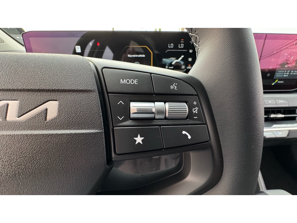 2025 Kia K4 EX photo 10
