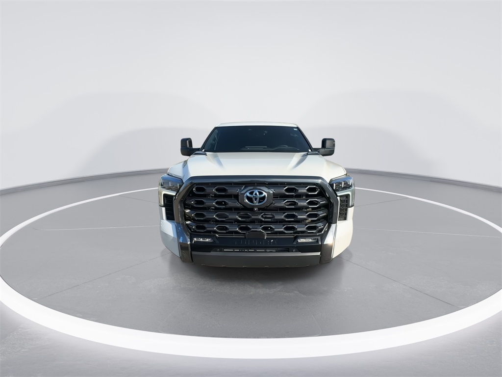 2022 Toyota Tundra Platinum photo 2