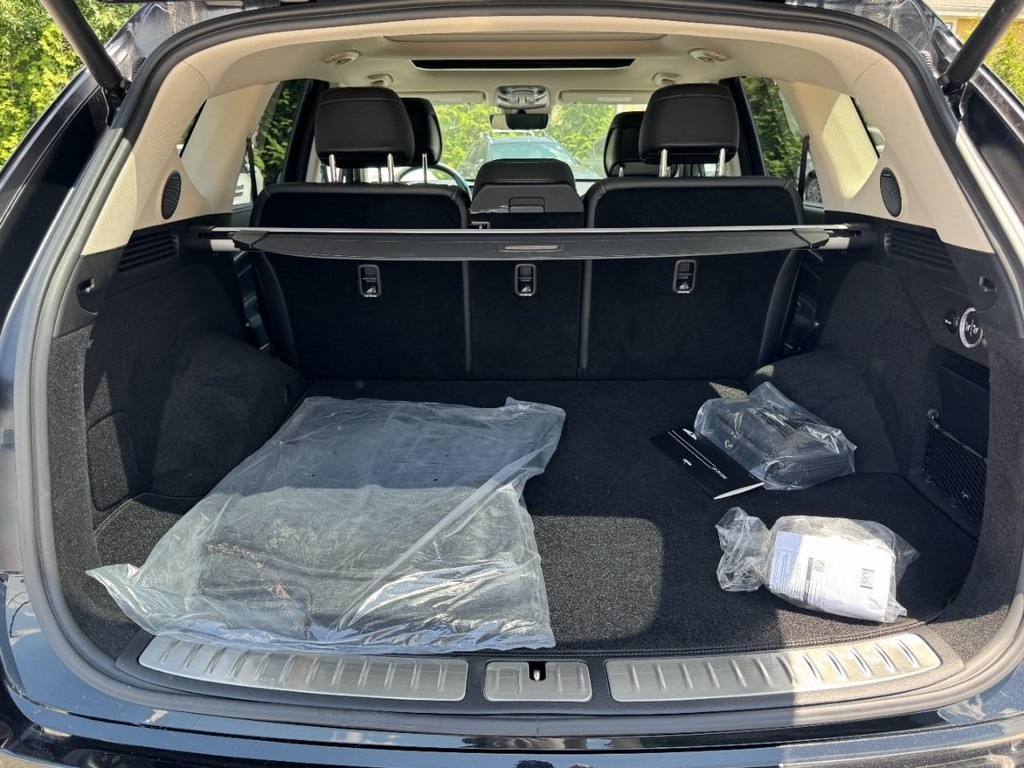 2025 Genesis GV80 2.5T Advanced AWD photo 6