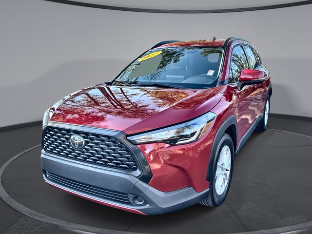 2022 Toyota Corolla Cross LE's photo