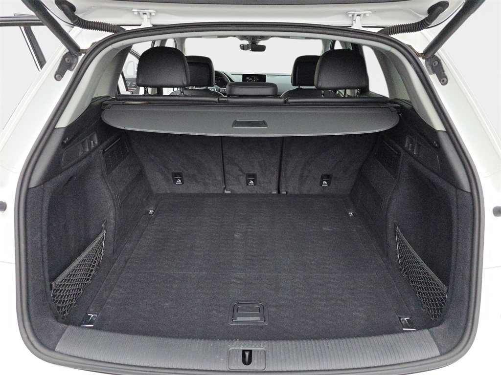 2018 Audi Q5 2.0T Premium Plus photo 8