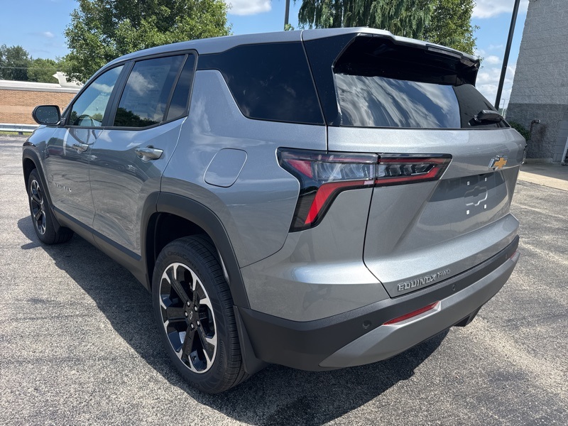 2026 Chevrolet Equinox LT photo 3