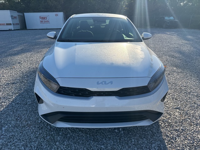 2024 Kia Forte LXS photo 2