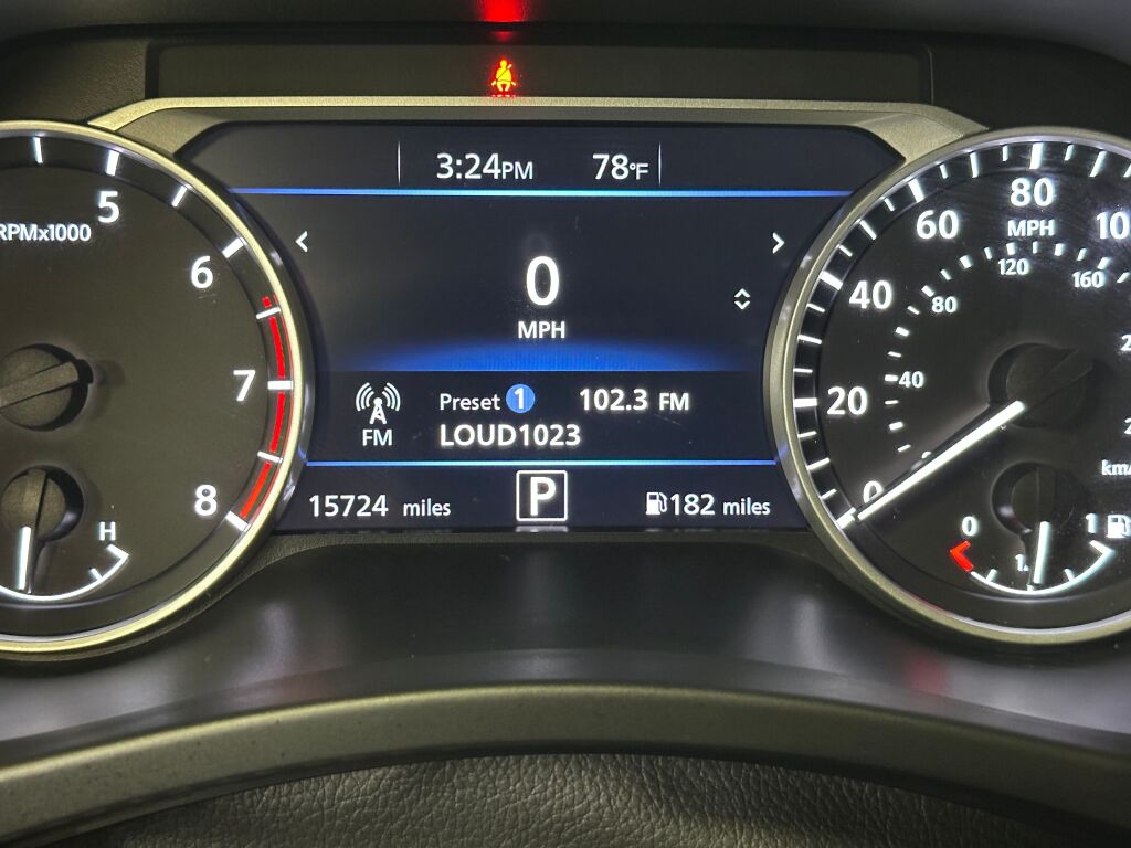 2024 Nissan Sentra SR photo 11