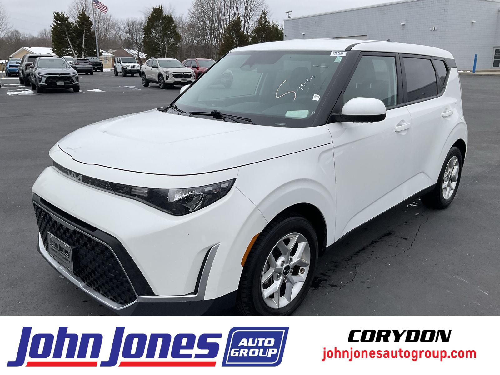 2024 Kia Soul LX's photo