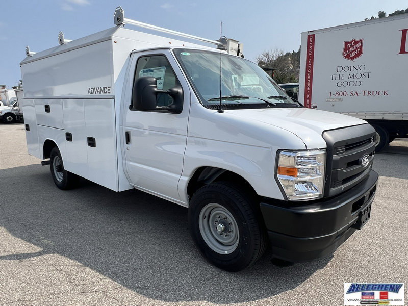 2026 Ford E-350 Base photo 4