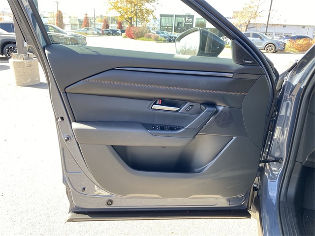 2025 Mazda CX-50 Premium Plus photo 3