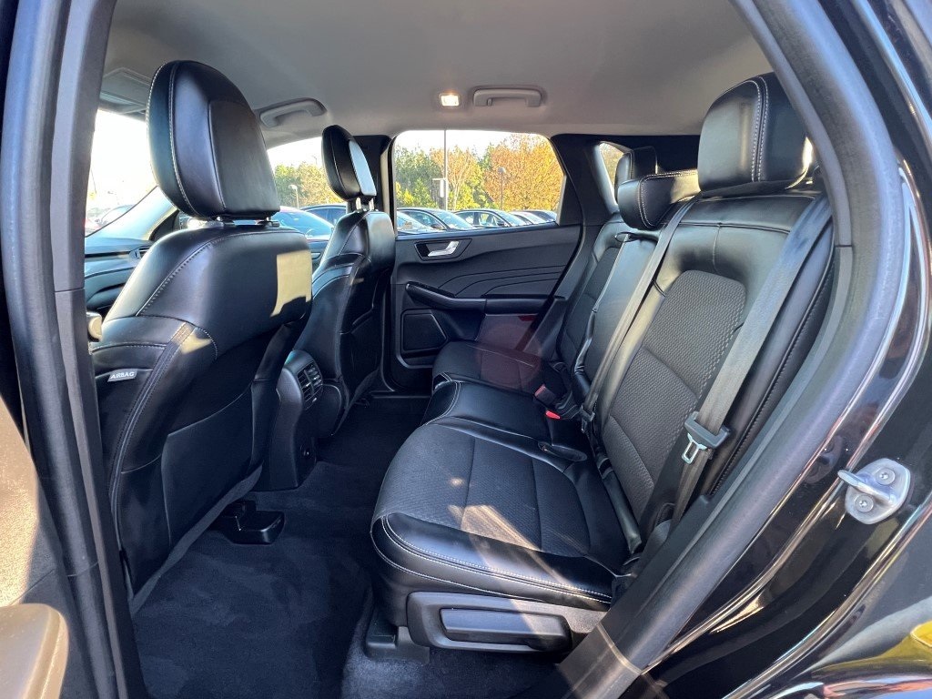 2023 Ford Escape Plug-In Hybrid Base photo 4