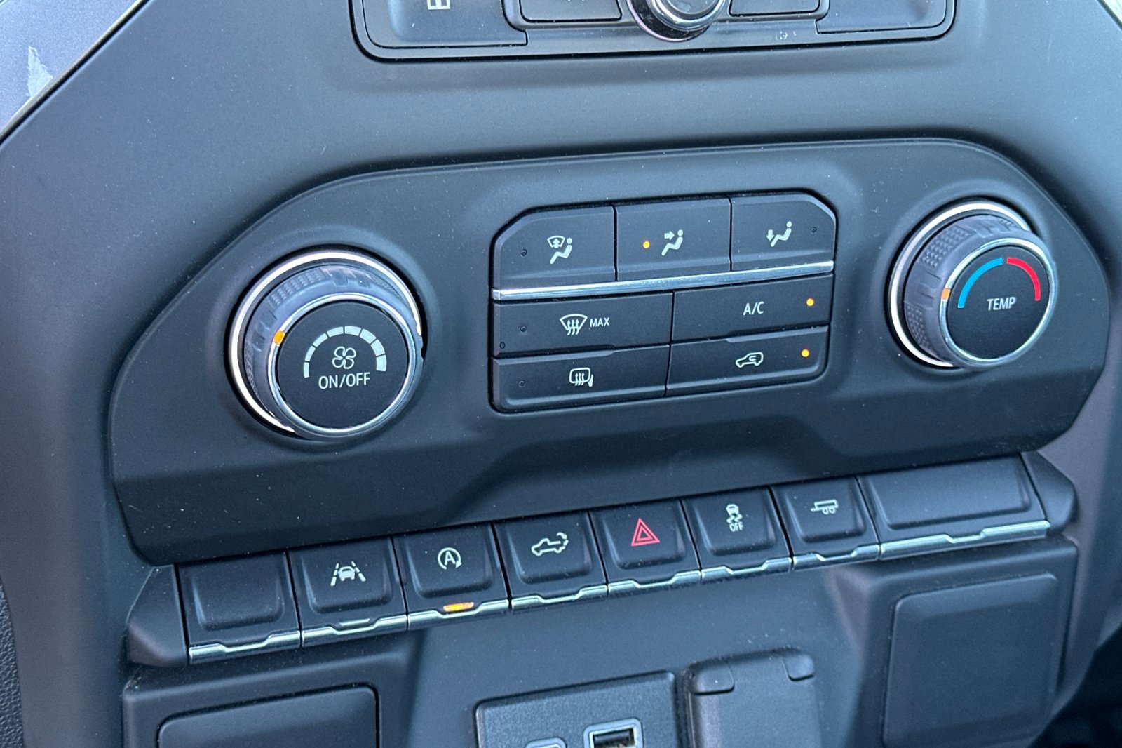 2024 Chevrolet Silverado 1500 photo 16