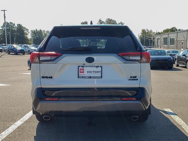 2019 Toyota RAV4 Hybrid XSE photo 6