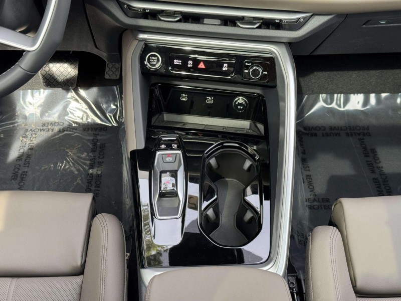 2025 Audi Q5 Premium Plus photo 14