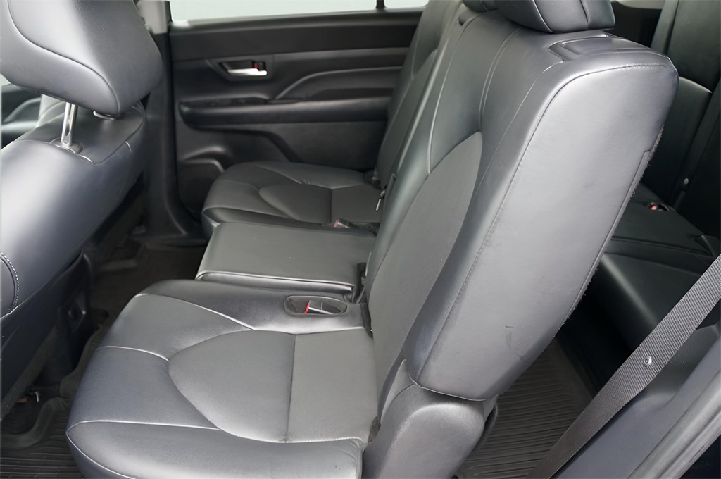 2024 Toyota Grand Highlander Limited photo 4