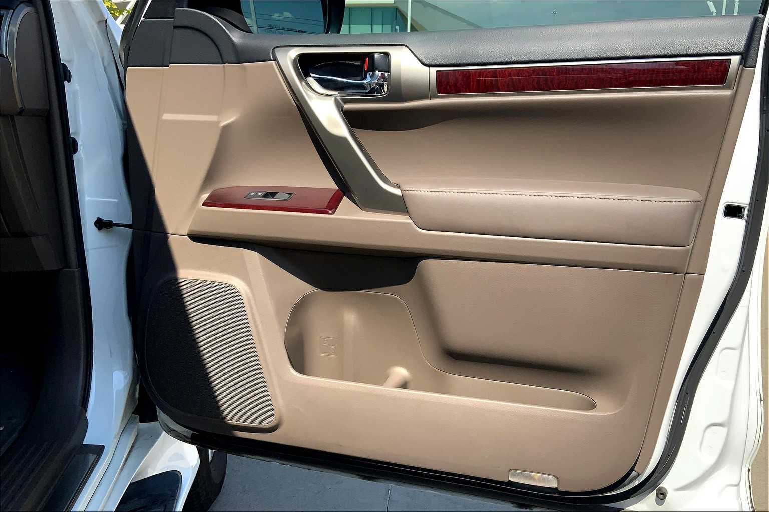2018 Lexus GX 460 Premium photo 20