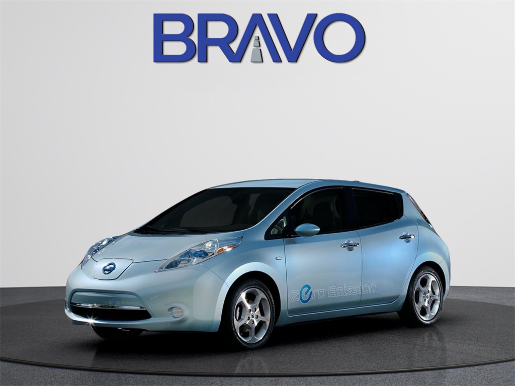 2017 Nissan LEAF SV's photo