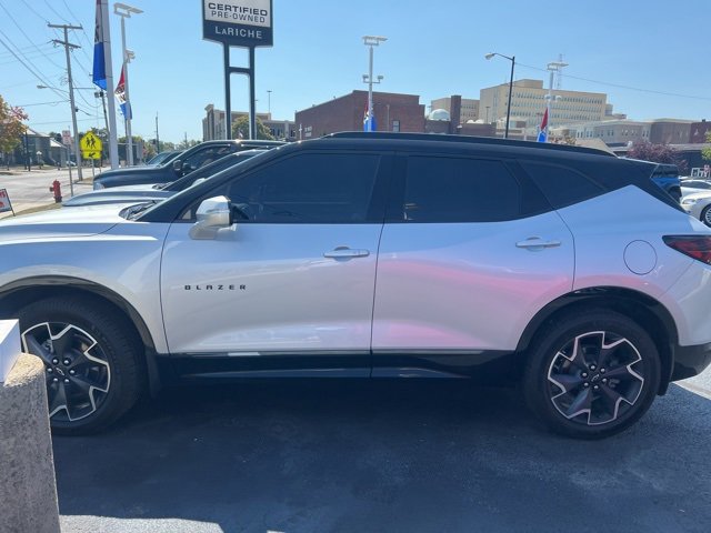 2022 Chevrolet Blazer RS photo 2