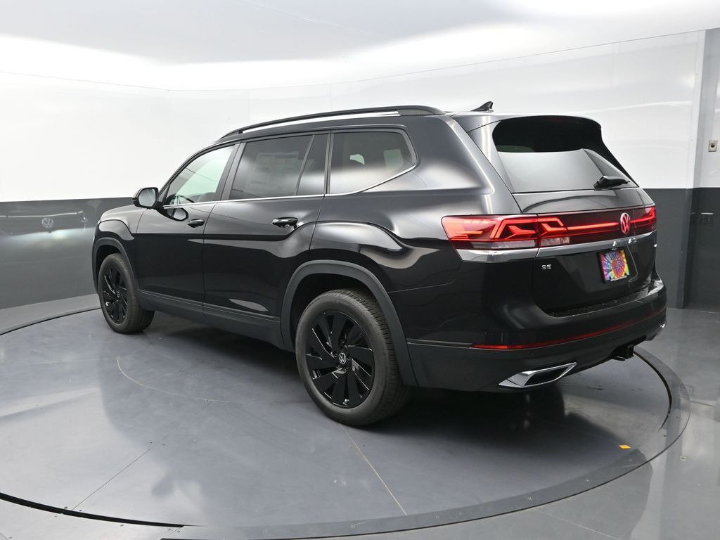2025 Volkswagen Atlas SE Technology photo 5