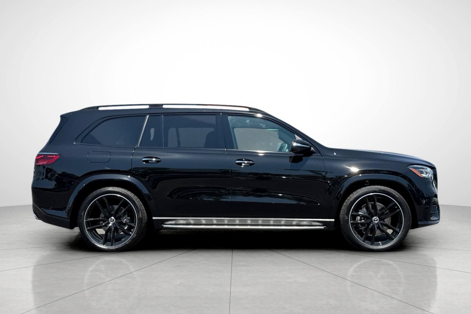 2025 Mercedes Benz GLS 580 4MATIC photo 30