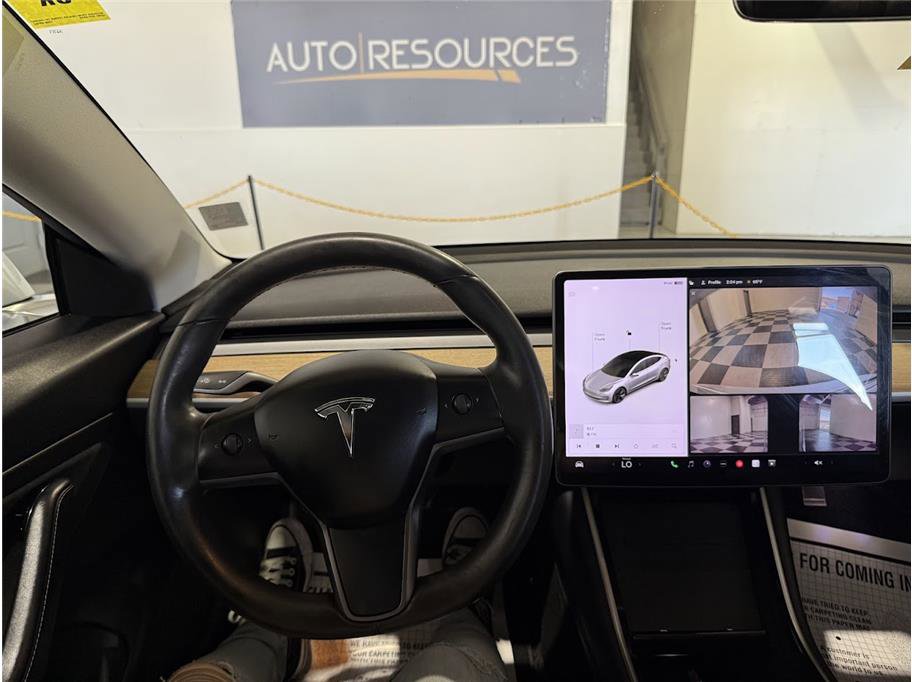 2018 Tesla Model 3 Long Range photo 27