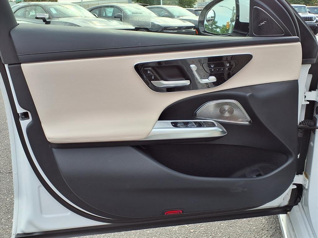 2024 Mercedes Benz E 450 4MATIC photo 3