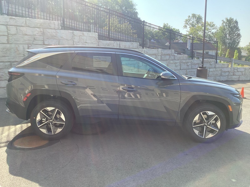 2025 Hyundai Tucson SEL Convenience photo 6
