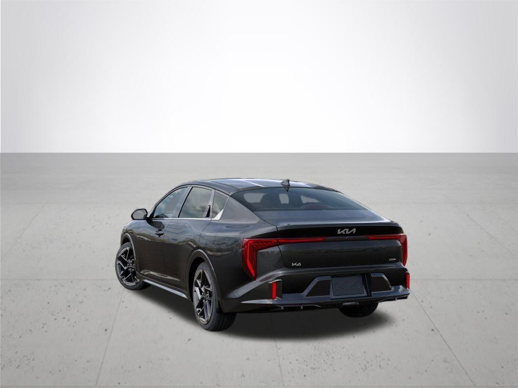 2025 Kia K4 GT-Line photo 4