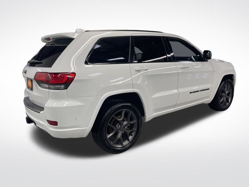 2021 Jeep Grand Cherokee Anniversary Edition photo 4