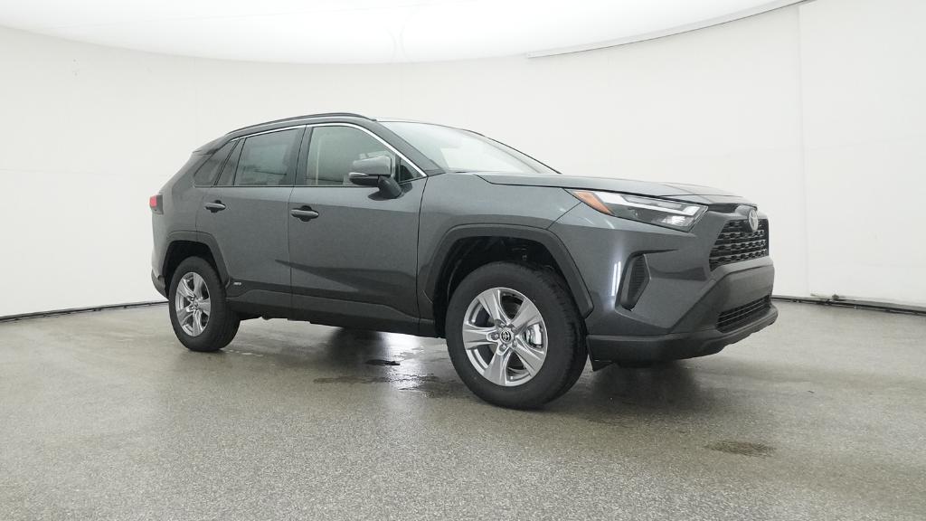 2025 Toyota RAV4 Hybrid XLE photo 30
