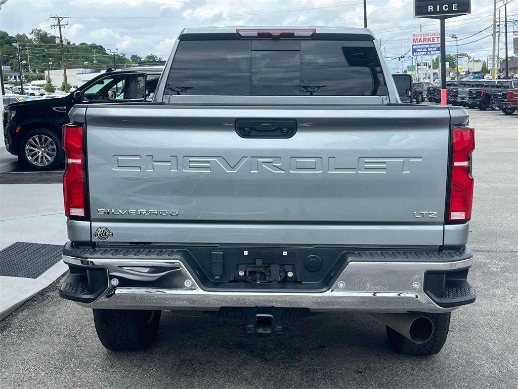 2024 Chevrolet Silverado 2500HD LTZ photo 4