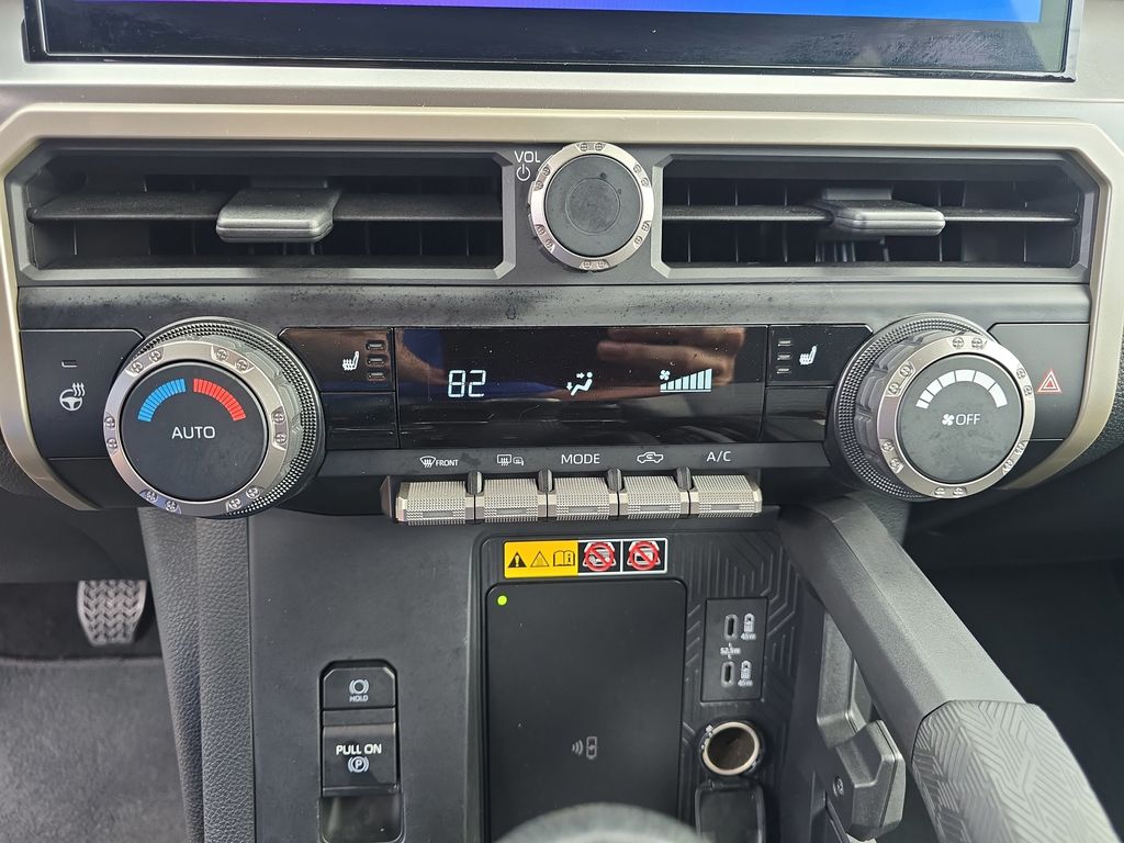 2024 Toyota Tacoma TRD Off-Road photo 20