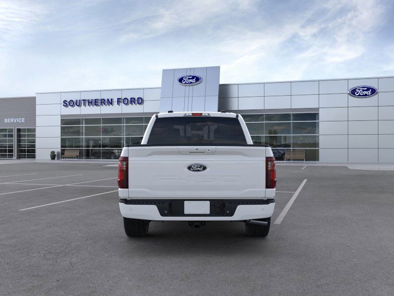 2025 Ford F-150 XLT photo 3