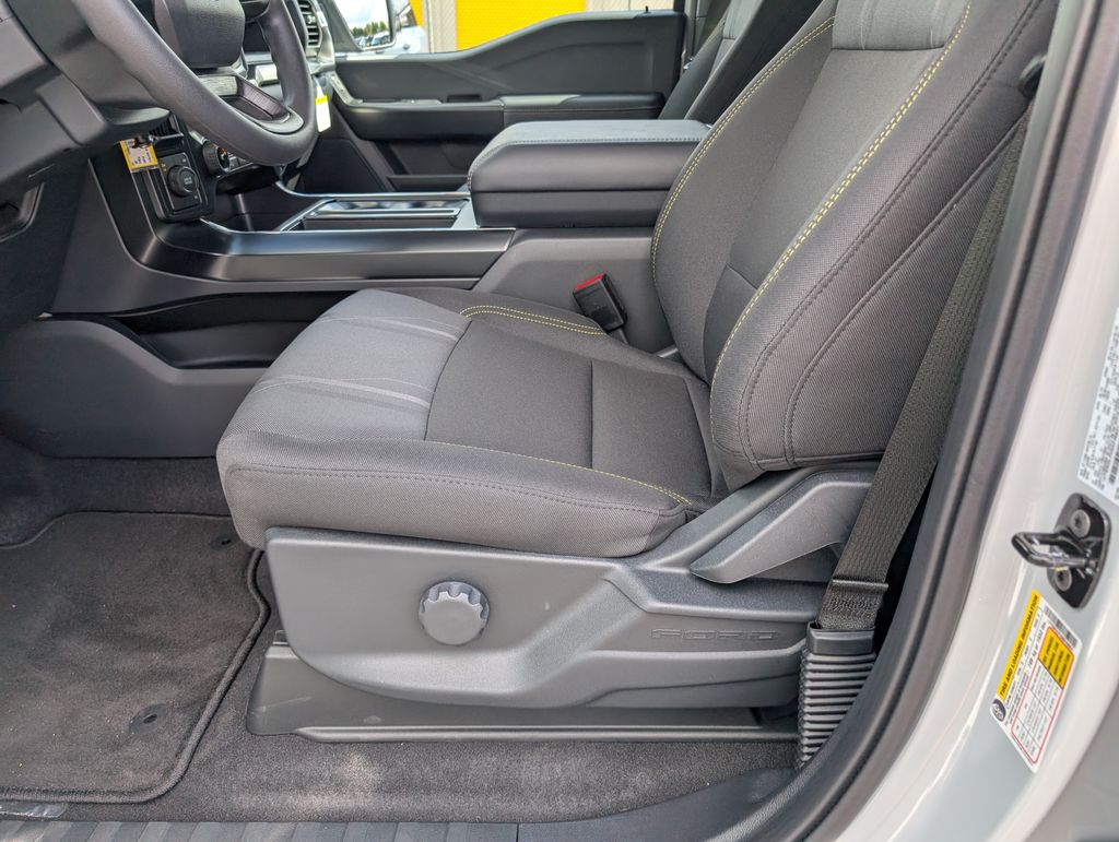 2025 Ford F-150 STX photo 7